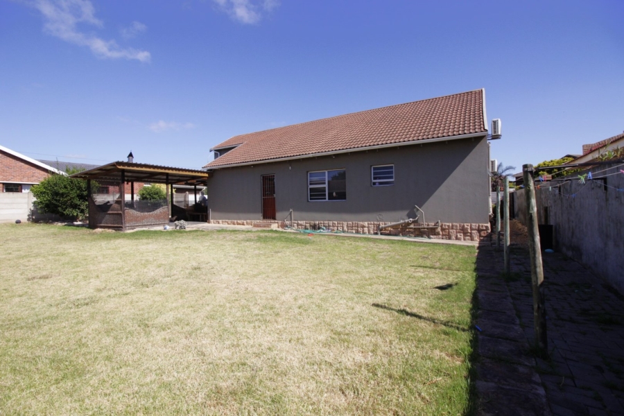 3 Bedroom Property for Sale in C Place Eastern Cape